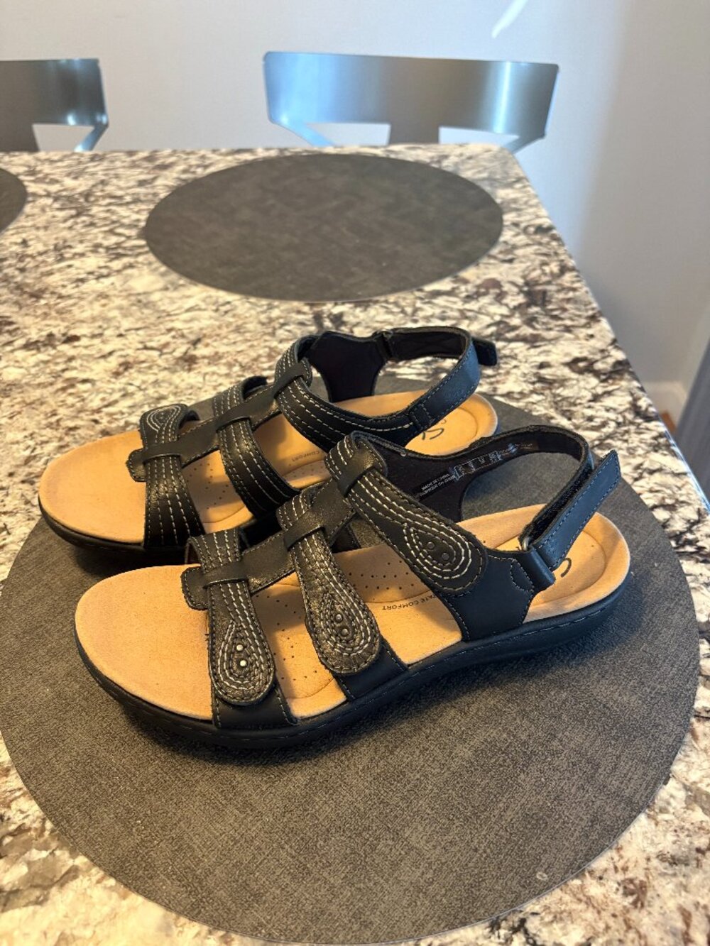 Clarks Laurieann Vine Black Leather Sandals Size 8